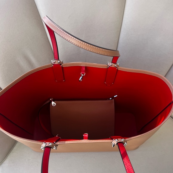 CHRISTIAN LOUBOUTIN Cabata spiked leather tote - Picture 5 of 15